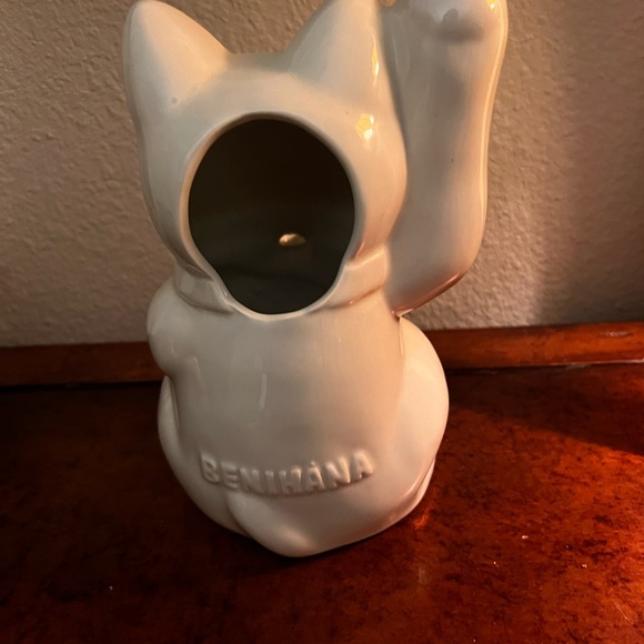 Lucky cat Maneki cocktail mug-Adorable- Great pre-owned-Ceramic- - Picture 4 of 5